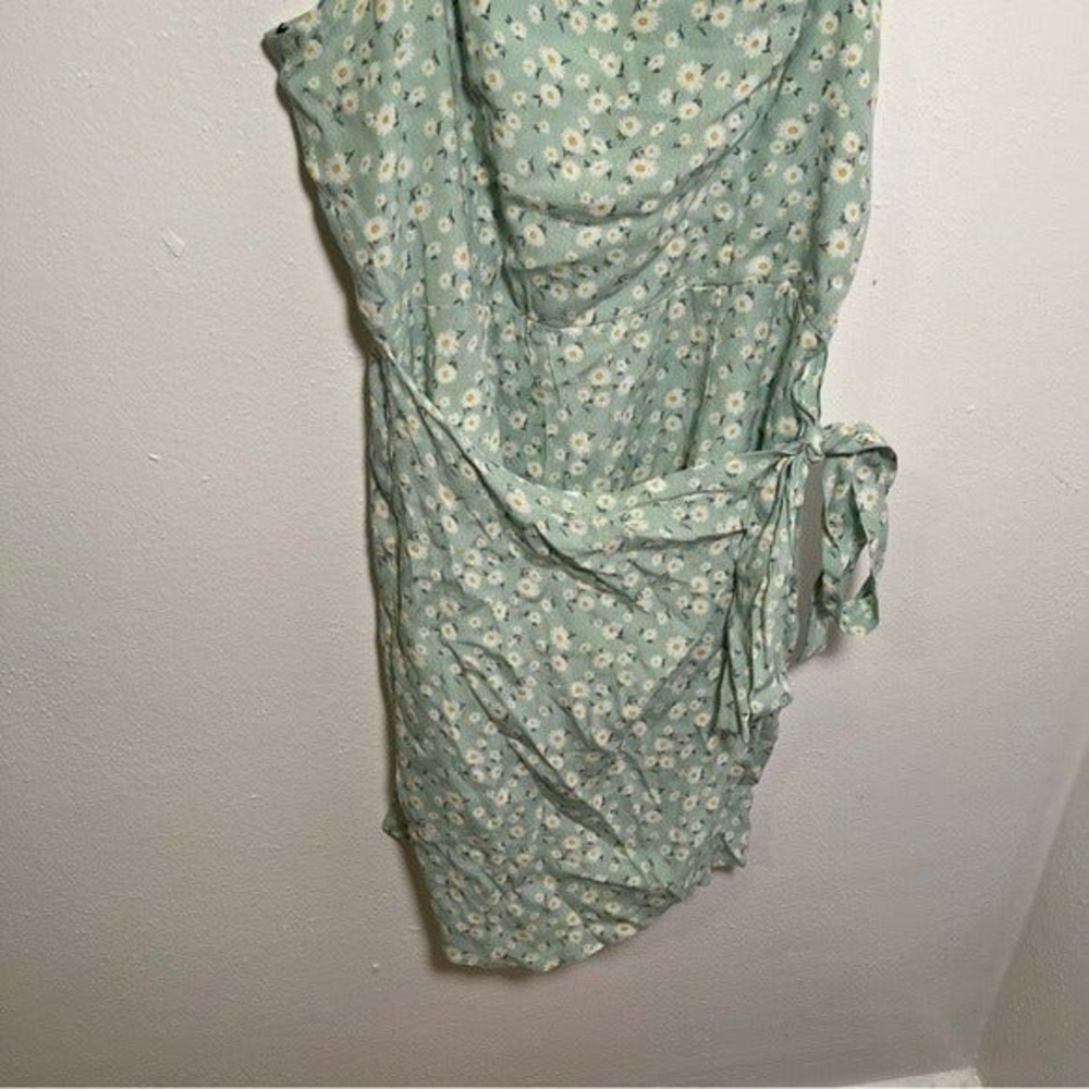 Forever 21 Mini Dress Faux Wrap Light Green Floral - Picture 3 of 11